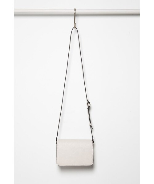 FOREVER 21（フォーエバー トゥエンティーワン）の「FOREVER 21 Mini Faux Leather Crossbody（ショルダーバッグ・レディース・Black/Brown・One size）」の9枚目の写真