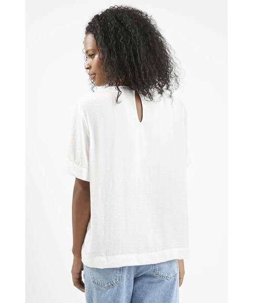 TOPSHOP（トップショップ）の「Oversized pocket tee（Tシャツ/カットソー・レディース・White・2/6/8/10/12）」の2枚目の写真