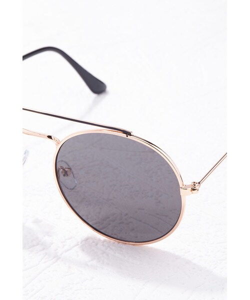 FOREVER 21(フォーエバー トゥエンティーワン)の「FOREVER 21 Round Aviator Sunglasses(サングラス・レディース・Gold・One size)」の3枚目の写真
