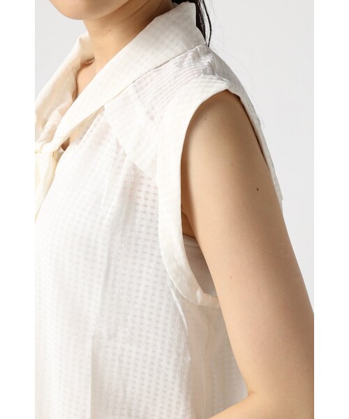 La TOTALITE（ラトータリテ）の「シアーチェックボウタイブラウス（トップス・レディース・ホワイト/ネイビー・フリー）」の8枚目の写真