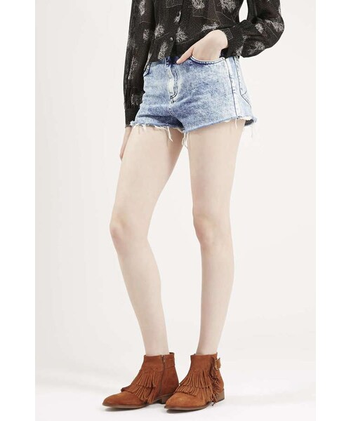 TOPSHOP（トップショップ）の「Topshop archive Debbie acid wash denim shorts（その他パンツ・レディース・Blue・0/2/4/6/8/10/12）」の5枚目の写真
