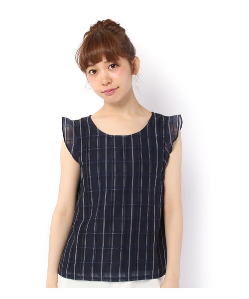 PAGEBOY（ページボーイ）の「Uネックフリルブラウス（トップス・レディース・ホワイト系/オフホワイト系/カーキ系/ネイビー系）」の4枚目の写真