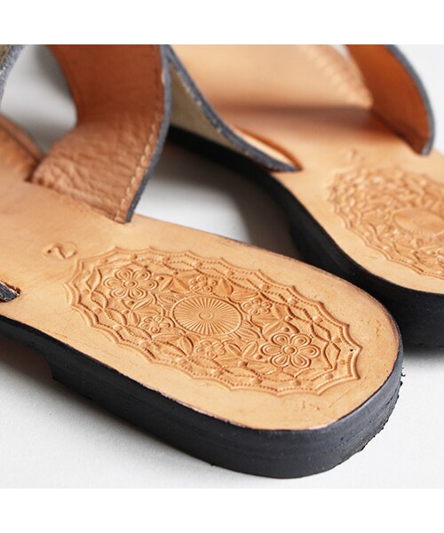niche.（ニッチ）の「Pulgar Sandal（ファッション雑貨・Beige/Brown・36/41/42）」の7枚目の写真