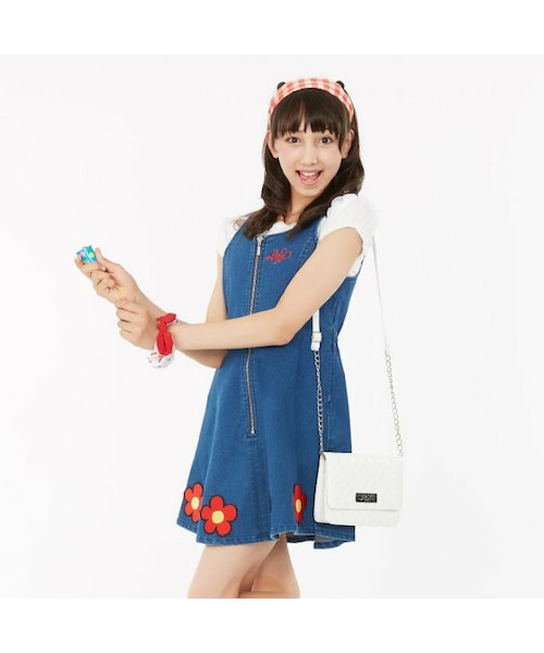 Algy アルジー の ニコ プチ8月号掲載 フラワーワッペンデニムワンピ ワンピース ドレス Wear