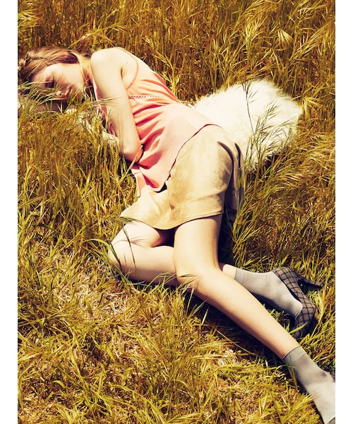 MERCURYDUO（マーキュリーデュオ）の「【DUO】 異素材切替ノースリVネックニット（トップス・レディース・オフホワイト/ライトグレー/ピンク/ネイビー・F）」の6枚目の写真