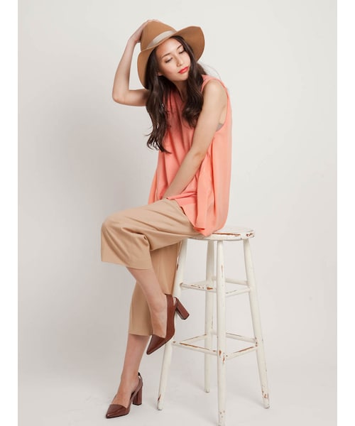 MERCURYDUO（マーキュリーデュオ）の「【DUO】 異素材切替ノースリVネックニット（トップス・レディース・オフホワイト/ライトグレー/ピンク/ネイビー・F）」の7枚目の写真