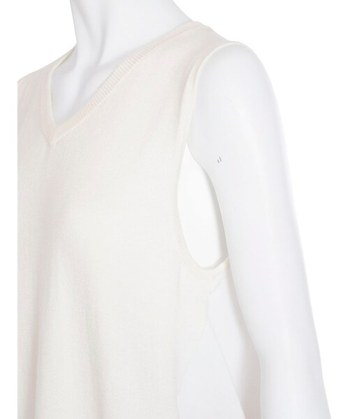 MERCURYDUO（マーキュリーデュオ）の「【DUO】 異素材切替ノースリVネックニット（トップス・レディース・オフホワイト/ライトグレー/ピンク/ネイビー・F）」の16枚目の写真