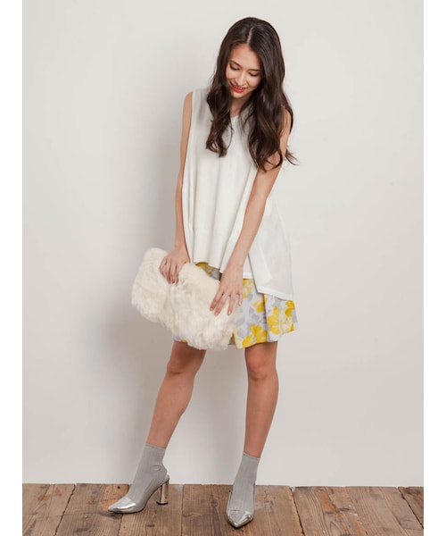 MERCURYDUO（マーキュリーデュオ）の「【DUO】 異素材切替ノースリVネックニット（トップス・レディース・オフホワイト/ライトグレー/ピンク/ネイビー・F）」の9枚目の写真