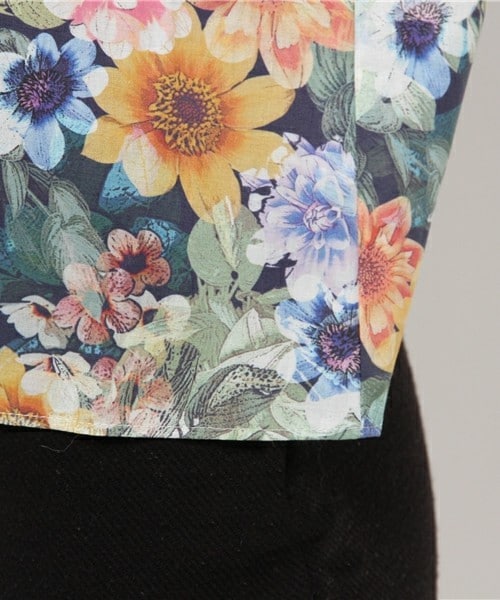 BE NEAT（ビーニート）の「BE NEAT 花柄ハーフスリーブシャツ（シャツ/ブラウス・レディース・その他・FREE）」の8枚目の写真