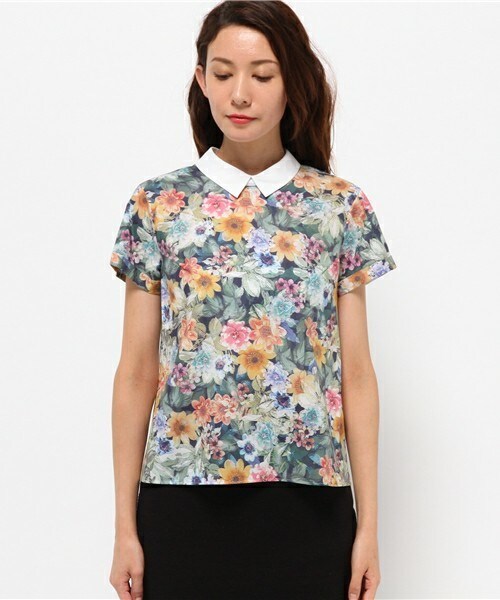 BE NEAT（ビーニート）の「BE NEAT 花柄ハーフスリーブシャツ（シャツ/ブラウス・レディース・その他・FREE）」の2枚目の写真