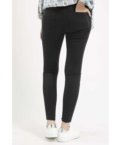 TOPSHOP(トップショップ)の「Petite washed black leigh jeans(デニムパンツ・レディース・Black・W2428/W2528/W2628/W2828/W3028/W3228)」の3枚目の写真
