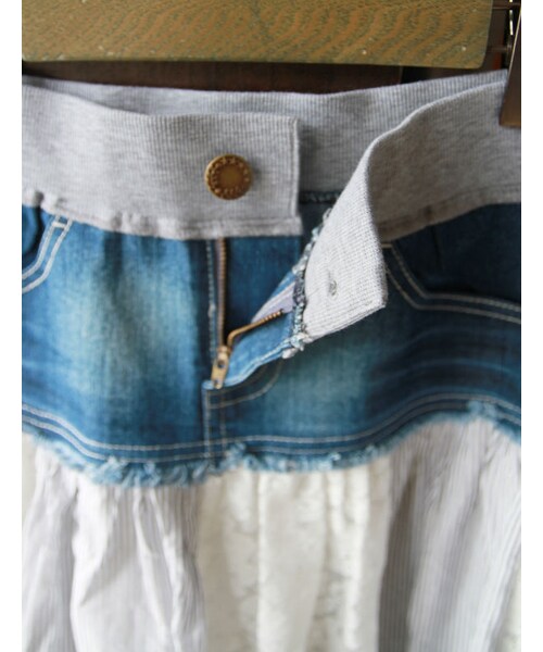 italie to france（イタフラ）の「テレビ番組ナマイキボイスで着用！デニムとストライプ×花レース切替スカート（スカート・レディース・その他）」の6枚目の写真