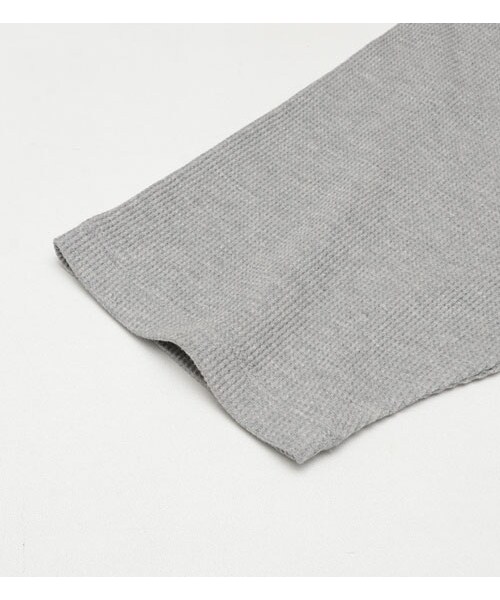 HAMNETT（ハムネット）の「【HAMNETT】ROUND WAFFLE T（トップス・メンズ・グレー/ホワイト・S/M/L）」の5枚目の写真