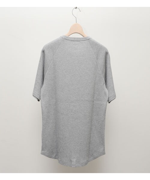 HAMNETT（ハムネット）の「【HAMNETT】ROUND WAFFLE T（トップス・メンズ・グレー/ホワイト・S/M/L）」の3枚目の写真
