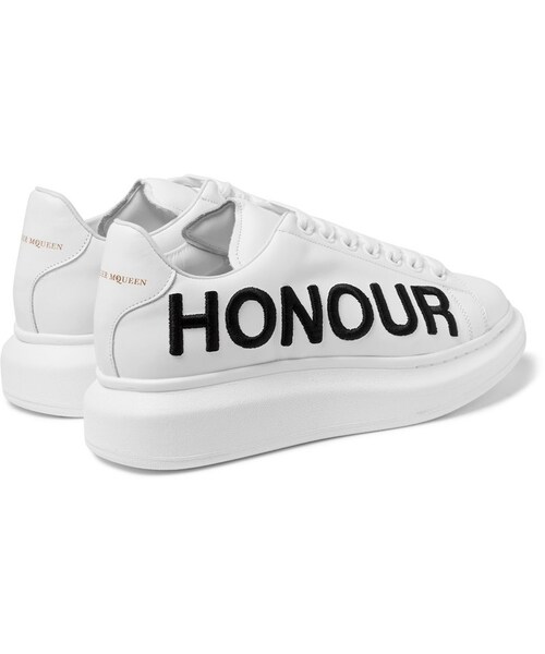 Alexander McQueen（アレキサンダーマックイーン）の「Alexander McQueen Honour Leather Sneakers（スニーカー・メンズ・White・EU 39 (US 6)/EU 40 (US 7)/EU 41 (US 8)/EU 41.5 (US 8.5)/EU 42 (US 9)/EU 42.5 (US 9.5)/EU 43 (US 10)/EU 43.5 (US 10.5)/EU 44 (US 11)/EU 44.5 (US 11.5)/EU 45 (US 12)）」の6枚目の写真