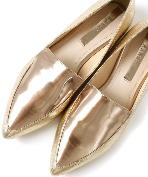 RANDA（ランダ）の「ポインテッドトゥオペラフラットシューズ（シューズ・レディース・ゴールド/シルバー/スネーク・22.5/23.0/23.5/24.0/24.5/25.0）」の5枚目の写真