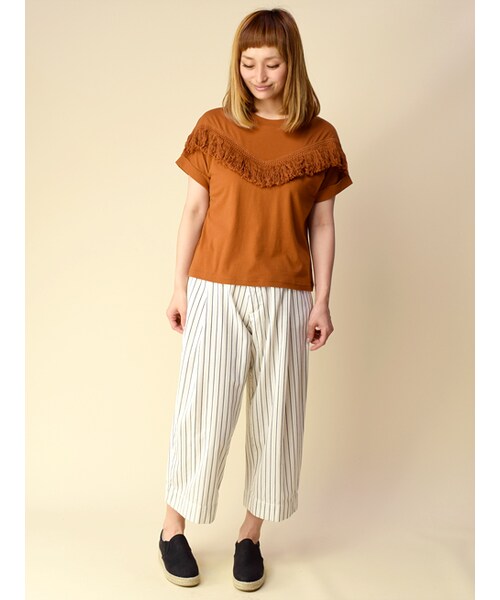 w closet(ダブルクローゼット)の「フリンジ付きTシャツ(トップス・レディース・オフホワイト/オレンジ/ボルドー/ブラック・FREE)」の14枚目の写真