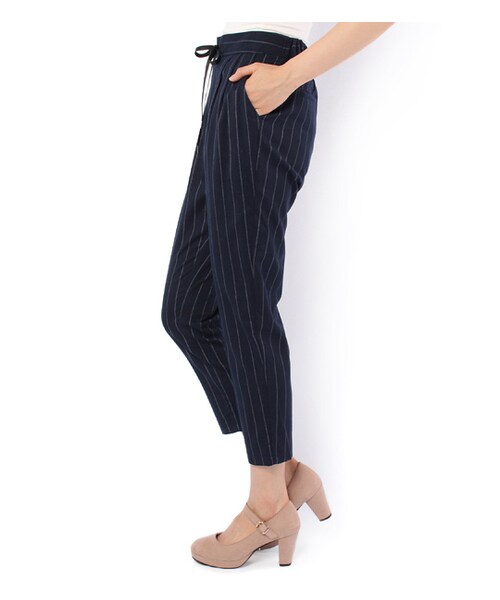 PAGEBOY（ページボーイ）の「ドロストテーパードパンツ（パンツ・レディース・ブラック/キャメル/ネイビー/ネイビー系）」の6枚目の写真