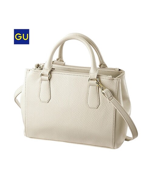 GU（ジーユー）の「（GU）ダブルジップショルダーバッグ（WOMEN ⁄ バッグ・レディース・BLACK/NATURAL/WINE・-）」の3枚目の写真