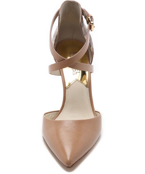 MICHAEL KORS（マイケルコース）の「MICHAEL Michael Kors Alexia Closed Toe Pumps（パンプス・レディース・Brown・5/5.5/6/6.5/7/7.5/8/8.5/9/9.5/10）」の2枚目の写真
