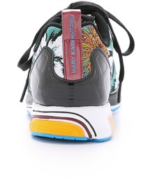 adidas（アディダス）の「adidas Originals by Mary Katrantzou