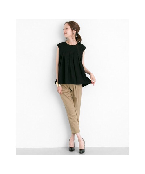 URBAN RESEARCH（アーバンリサーチ）の「テンセルストレッチタックテーパードパンツ（パンツ・レディース・BEIGE/BLACK・36/38）」の6枚目の写真