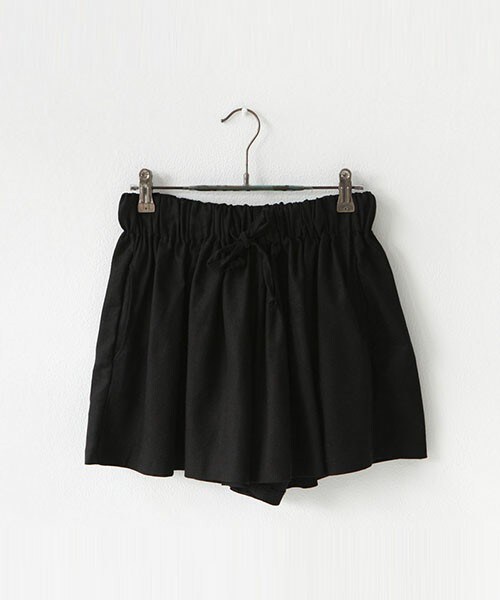 DHOLIC（ディーホリック）の「ウエストゴムレーヨンショートパンツ（その他パンツ・レディース・ストライプ/レッド/ブラック/ベージュ・FREE）」の2枚目の写真