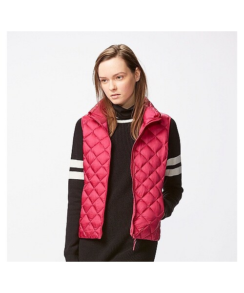 UNIQLO(ユニクロ)の「WOMEN ウルトラライトダウンキルトベスト(その他アウター・レディース・PINK/NAVY/BLACK/BEIGE/BLUE・M/XXL/S/L/3XL/XL)」の1枚目の写真