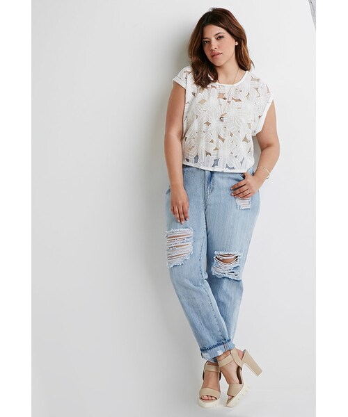 FOREVER 21(フォーエバー トゥエンティーワン)の「FOREVER 21+ Distressed Cropped Jeans(デニムパンツ・レディース・Blue・12/14/16/18/20)」の1枚目の写真