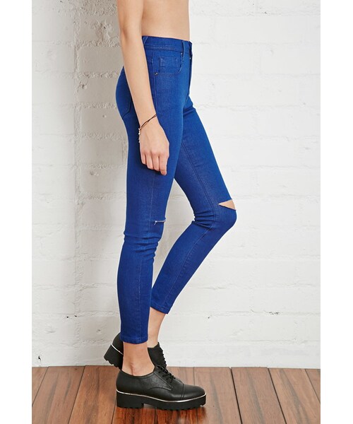 FOREVER 21（フォーエバー トゥエンティーワン）の「FOREVER 21 Raw-Cut Knee Skinny Jeans（デニムパンツ・レディース・Blue・24/25/26/27/28/29/30/31）」の3枚目の写真