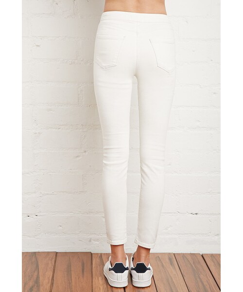 FOREVER 21（フォーエバー トゥエンティーワン）の「FOREVER 21 Classic High-Waisted Skinny Jeans（デニムパンツ・レディース・White・24/25/26/27/28/29/30/31）」の5枚目の写真