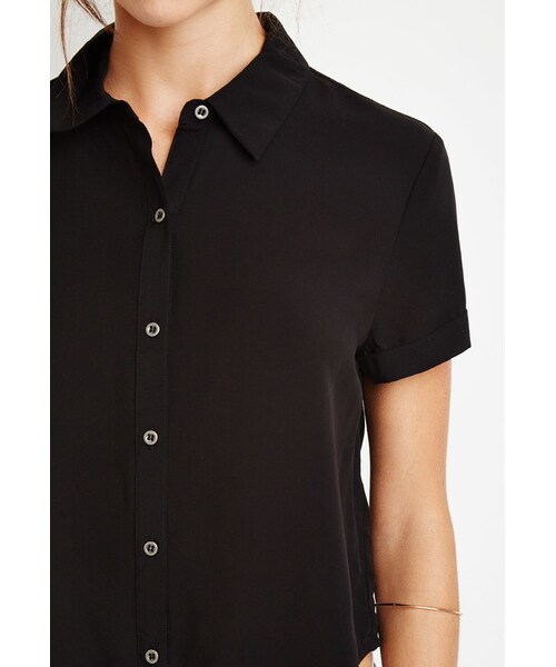 FOREVER 21(フォーエバー トゥエンティーワン)の「FOREVER 21 Boxy Cropped Shirt(シャツ/ブラウス・レディース・Black/Red/White・Small/Medium/Large)」の9枚目の写真