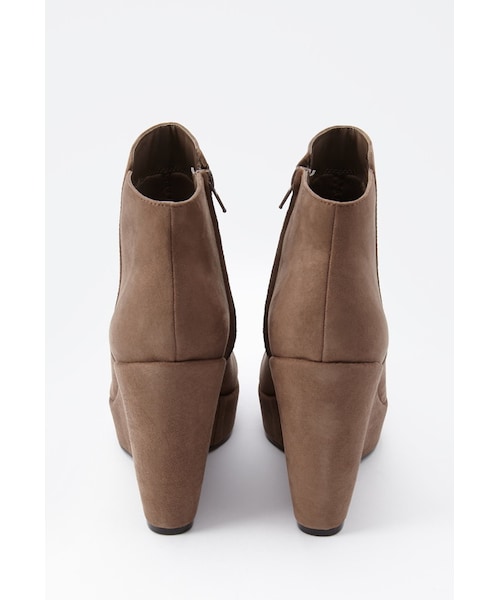 FOREVER 21(フォーエバー トゥエンティーワン)の「FOREVER 21 Faux Suede Wedge Booties(ブーツ・レディース・Black/Brown・5.5/6/6.5/7/7.5/8/8.5/9/10)」の10枚目の写真