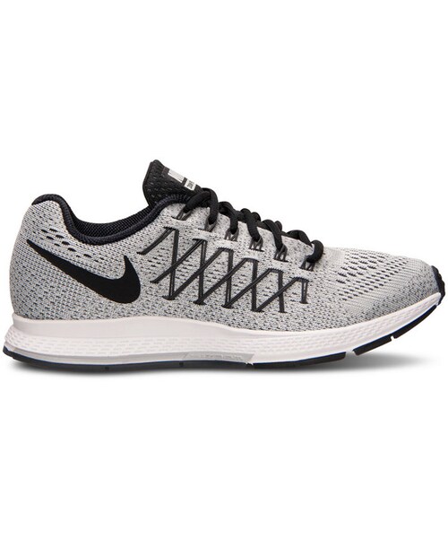 NIKE（ナイキ）の「Nike Women's Zoom Pegasus 32 Running Sneakers from Finish Line（スニーカー・レディース・Silver・6/6.5/7/7.5/8/8.5/9/9.5/10/11）」の2枚目の写真