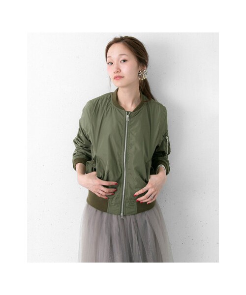 URBAN RESEARCH(アーバンリサーチ)の「ALPHA INDUSTRIES×URBAN RESEARCH iD 別注MA-1 ジャケット(ジャケット/アウター・レディース・BLACK/KHAKI/L.GREY・XS)」の6枚目の写真