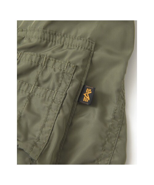 URBAN RESEARCH(アーバンリサーチ)の「ALPHA INDUSTRIES×URBAN RESEARCH iD 別注MA-1 ジャケット(ジャケット/アウター・レディース・BLACK/KHAKI/L.GREY・XS)」の19枚目の写真