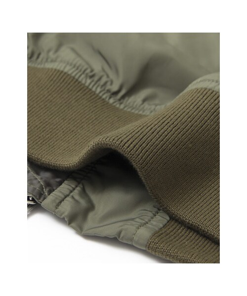 URBAN RESEARCH(アーバンリサーチ)の「ALPHA INDUSTRIES×URBAN RESEARCH iD 別注MA-1 ジャケット(ジャケット/アウター・レディース・BLACK/KHAKI/L.GREY・XS)」の22枚目の写真