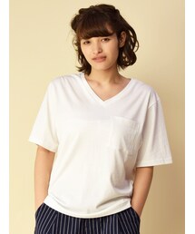 w closet | ポケット付きVネックTシャツ(トップス)
