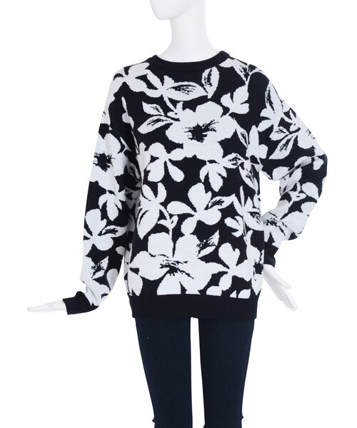 EMODA(エモダ)の「SHADOW FLOWER ニット(トップス・レディース・ホワイト/ブルー/ベージュ・F)」の5枚目の写真