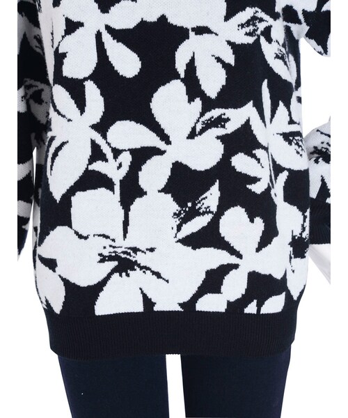 EMODA(エモダ)の「SHADOW FLOWER ニット(トップス・レディース・ホワイト/ブルー/ベージュ・F)」の9枚目の写真