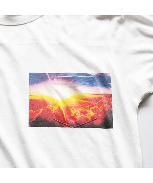THE DAWN B(ダウンビー)の「Vibes Tee - Sunrise(トップス・White・L)」の2枚目の写真