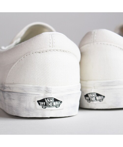 VANS(バンズ)の「Classic Studs Slip-On(ファッション雑貨・White・5.5/6/9/9.5/10)」の8枚目の写真