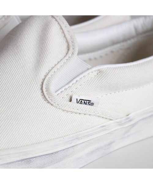 VANS(バンズ)の「Classic Studs Slip-On(ファッション雑貨・White・5.5/6/9/9.5/10)」の7枚目の写真