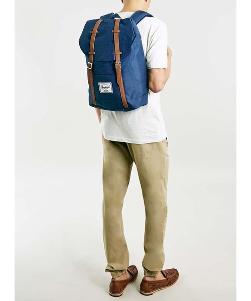 Herschel Supply（ハーシェルサプライ）の「Herschel Navy Retreat Backpack（バックパック/リュック・メンズ・Blue・000）」の4枚目の写真