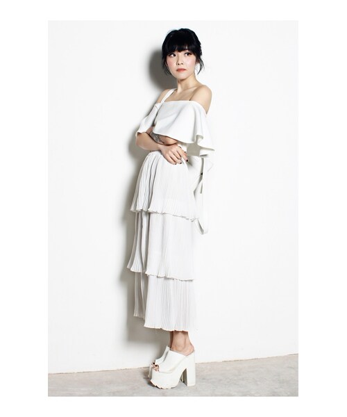 Young Hungry Free（-）の「YOUNG HUNGRY FREE: Fark Off Shoulder Crop Top（トップス・レディース・White・S/M/L）」の5枚目の写真