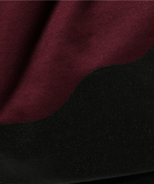 TOGA PULLA(トーガ プルラ)の「TOGA PULLA モチーフジャージTシャツ(Tシャツ/カットソー・レディース・ホワイト/ワイン/ネイビー・38)」の11枚目の写真