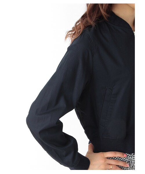 earth music&ecology（アースミュージックアンドエコロジー）の「シャツブルゾン（ジャケット/アウター・レディース・オフホワイト/カーキ/ネイビー・S/M）」の8枚目の写真