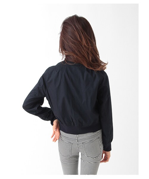 earth music&ecology（アースミュージックアンドエコロジー）の「シャツブルゾン（ジャケット/アウター・レディース・オフホワイト/カーキ/ネイビー・S/M）」の6枚目の写真