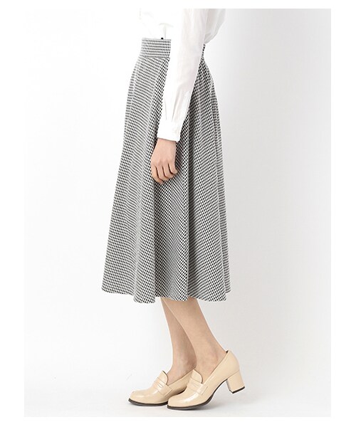 earth music&ecology（アースミュージックアンドエコロジー）の「ギンガムミモレ（スカート・レディース・ブラック・XS/L）」の2枚目の写真