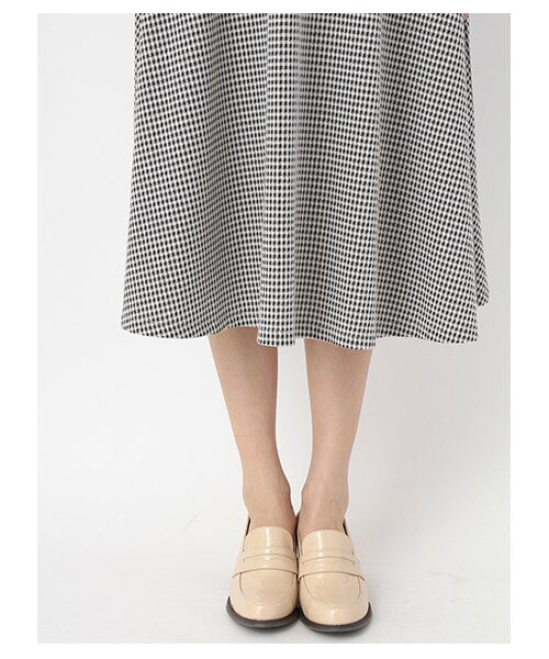 earth music&ecology（アースミュージックアンドエコロジー）の「ギンガムミモレ（スカート・レディース・ブラック・XS/L）」の6枚目の写真